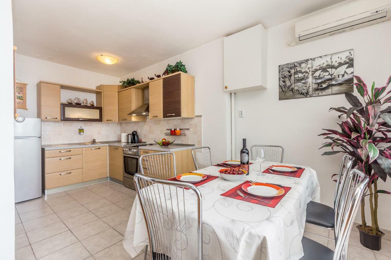 Apartment Lucky 1 Rijeka Exterior foto